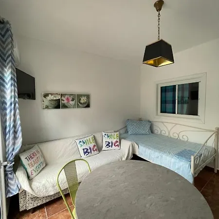 Apartment Maria Nea Karvali