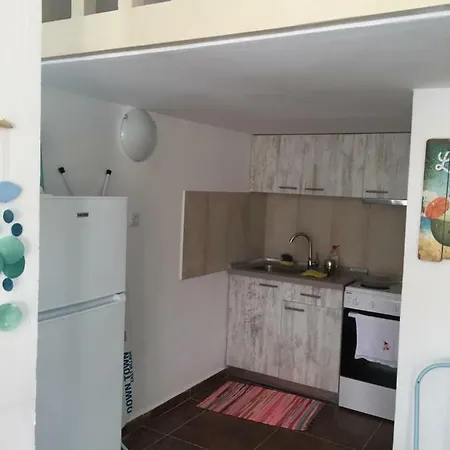 Maria Apartment Nea Karvali